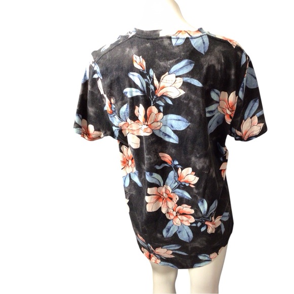 Hollister Black Floral Short Sleeve Tee - Picture 2 of 5